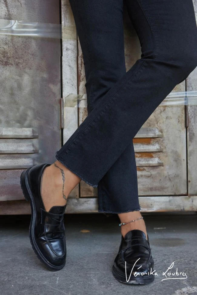 LE TEMPS DES CERISES Trompette By Véronika Loubry Jeans Noir N°0 6 LE TEMPS DES CERISES Trompette By Véronika Loubry Jeans Noir N°0 – Image 4