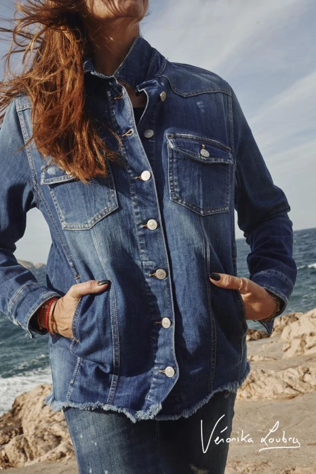 LE TEMPS DES CERISES Veste En Jeans London Bleue By Véronika Loubry 4 LE TEMPS DES CERISES Veste En Jeans London Bleue By Véronika Loubry – Image 2