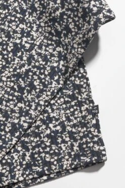 LE TEMPS DES CERISES Cardigan Alvagi à Motif Floral Bleu Nuit Et Blanc 10 LE TEMPS DES CERISES Cardigan Alvagi à Motif Floral Bleu Nuit Et Blanc -Le Temps Des Cerises 232 galvagi000000ml 3655 imaged1