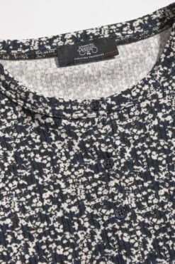 LE TEMPS DES CERISES Cardigan Alvagi à Motif Floral Bleu Nuit Et Blanc 12 LE TEMPS DES CERISES Cardigan Alvagi à Motif Floral Bleu Nuit Et Blanc -Le Temps Des Cerises 232 galvagi000000ml 3655 imaged4